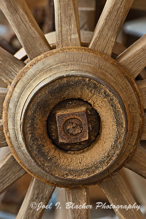 Wagon Wheel at Red Top Mtn.jpg